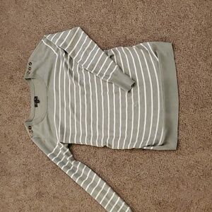 Lety & Me Pullover Sweater (maternity)